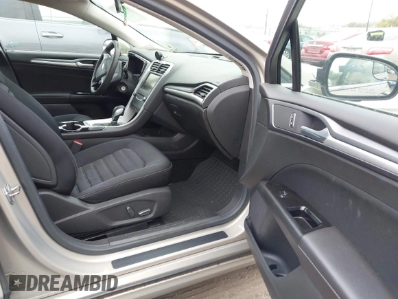 2015 Ford Fusion SE Hybrid with VIN 3FA6P0LU6FR210606, listed as a IAAI auction lot 42070466 with 123,043 mi miles and . Bid and sale history available at DreamBid. Image 5.