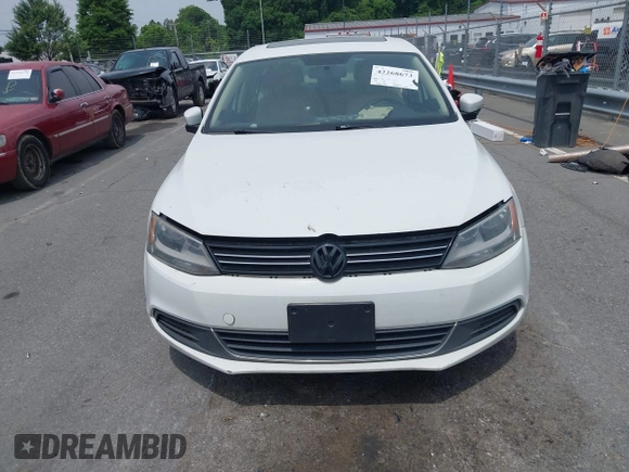 2014 Volkswagen Jetta TDI w/Premium/Nav with VIN 3VWLL7AJ4EM430524, listed as a IAAI auction lot 42268673 with 137,721 mi miles and . Bid and sale history available at DreamBid. Image 11.