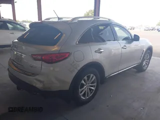2014 Infiniti QX70 с VIN JN8CS1MWXEM413656, выставлен на аукционе IAAI как лот 42084546 с пробегом 102 913 миль миль и . История ставок и продаж доступна на DreamBid. Изображение 4.