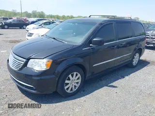 2014 Chrysler Town & Country Touring with VIN 2C4RC1BG4ER217711, listed as a IAAI auction lot 42155688 with 370,937 mi miles. Bid and sale history available at carsss.com. Image 2.