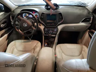 2021 Jeep Cherokee Latitude Lux with VIN 1C4PJLMX8MD177320, listed as a Copart auction lot 53457705 with 81,116 mi miles and Non repairable. Bid and sale history available at DreamBid. Image 8.