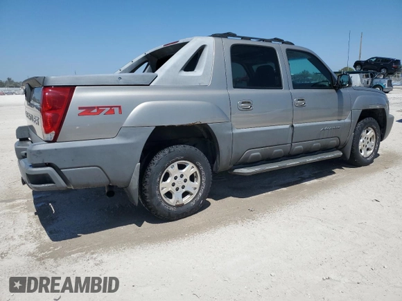 2002 Chevrolet Avalanche with VIN 3GNEK13T72G156912, listed as a Copart auction lot 55011765 with 176,766 mi miles and Clean Title. Bid and sale history available at carsss.com. Image 3.