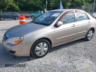 2008 Kia Spectra EX z VIN KNAFE122785581489, wystawiony jako IAAI lot #42550982 z przebiegiem 121 489 mil mil oraz . Historia ofert i sprzedaży dostępna na DreamBid. Obrazek 2.