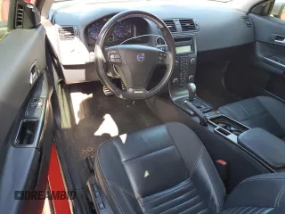 2013 Volvo C30 T5 z VIN YV1672MK1D2307517, wystawiony jako Copart lot #54678364 z przebiegiem 75 260 mil mil oraz Szkody całkowita. Historia ofert i sprzedaży dostępna na DreamBid. Obrazek 8.