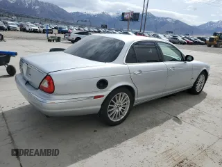 2007 Jaguar XJ 8 with VIN SAJWA71B97SH17810, listed as a Copart auction lot 52262685 with 152,281 mi miles and Clean Title. Bid and sale history available at DreamBid. Image 3.
