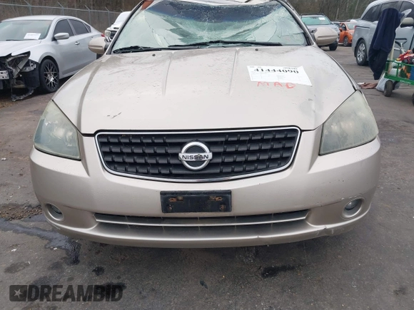 2006 Nissan Altima 2.5 S with VIN 1N4AL11D16N337071, listed as a IAAI auction lot 41444090 with 141,128 mi miles. Bid and sale history available at carsss.com. Image 12.