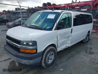 2017 Chevrolet Express Passenger LT with VIN 1GAZGPFG1H1167109, listed as a IAAI auction lot 41617228 with 119,768 mi miles. Bid and sale history available at carsss.com. Image 17.
