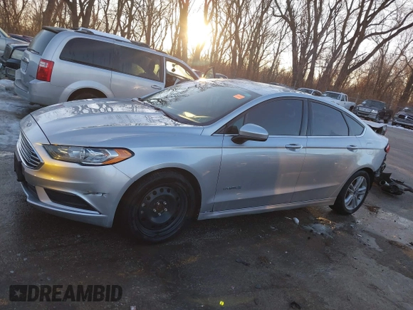 2018 Ford Fusion SE z VIN 3FA6P0LU4JR269064, wystawiony jako IAAI lot #41222967 z przebiegiem 115 077 mil mil oraz . Historia ofert i sprzedaży dostępna na DreamBid. Obrazek 15.