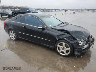 2005 Mercedes-Benz CLK-Class 5.0L with VIN WDBTJ75J05F138614, listed as a Copart auction lot 44733355 with 113,866 mi miles and Salvage Title. Bid and sale history available at carsss.com. Image 4.