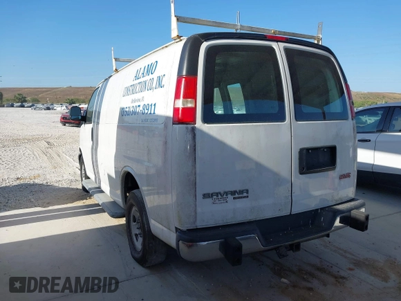 2016 GMC Savana Cargo with VIN 1GTW7AFF4G1904719, listed as a IAAI auction lot 42131849 with 121,700 mi miles. Bid and sale history available at carsss.com. Image 3.