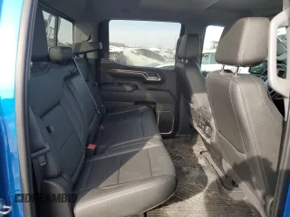 2022 Chevrolet Silverado 1500 LT Trail Boss with VIN 3GCUDFEDXNG596886, listed as a Copart auction lot 44925675 with 18,486 mi miles and Salvage Title. Bid and sale history available at DreamBid. Image 10.