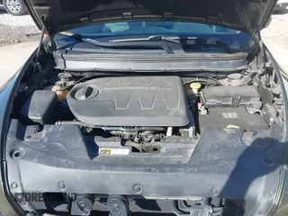 2015 Jeep Cherokee Limited with VIN 1C4PJMDS0FW685749, listed as a IAAI auction lot 41834880 with 161,614 mi miles. Bid and sale history available at carsss.com. Image 10.
