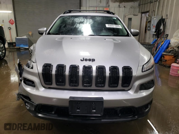 2018 Jeep Cherokee Limited с VIN 1C4PJMDX2JD560459, выставлен на аукционе Copart как лот 89091895 с пробегом 71 553 миль миль и Списание • Salvage title. История ставок и продаж доступна на DreamBid. Изображение 5.