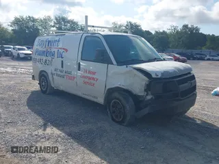 2013 Chevrolet Express Cargo z VIN 1GCSGAFX9D1101116, wystawiony jako IAAI lot #42351221 z przebiegiem 220 008 mil mil oraz . Historia ofert i sprzedaży dostępna na DreamBid. Obrazek 1.