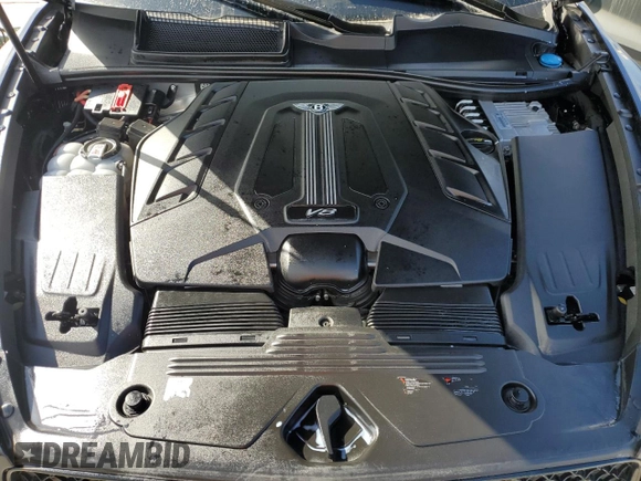 2022 Bentley Bentayga V8 z VIN SJAAM2ZV9NC013534, wystawiony jako Copart lot #74924334 z przebiegiem 10 200 mil mil oraz Nie do naprawy • Non repairable. Historia ofert i sprzedaży dostępna na DreamBid. Obrazek 12.