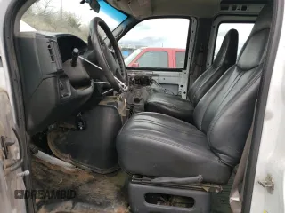 2006 GMC Savana Cargo Van with VIN 1GTGG25V161205050, listed as a Copart auction lot 86197884 with 285,083 mi miles and Clean Title. Bid and sale history available at carsss.com. Image 7.
