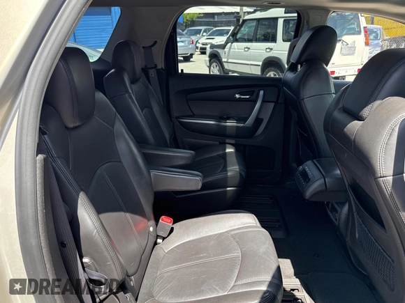 2007 GMC Acadia SLT с VIN 1GKEV33727J153571, выставлен на аукционе Copart как лот 62330495 с пробегом 140 868 миль миль и Чистый • Clean title. История ставок и продаж доступна на DreamBid. Изображение 6.