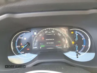 2025 Toyota RAV4 Hybrid XLE Premium z VIN 4T3B6RFV8SU176372, wystawiony jako Copart lot #42589945 z przebiegiem 2 197 mil mil oraz Szkoda całkowita • Salvage title. Historia ofert i sprzedaży dostępna na DreamBid. Obrazek 9.