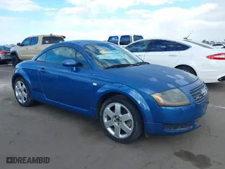 2001 Audi TT with VIN TRUWX28N011014774, listed as a IAAI auction lot 41761518 with 193,169 mi miles. Bid and sale history available at carsss.com. Image 1.
