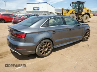 2020 Audi RS 3 z VIN WUABWHFF0LA905910, wystawiony jako Copart lot #60707024 z przebiegiem 30 045 mil mil oraz Szkoda całkowita • Salvage title. Historia ofert i sprzedaży dostępna na DreamBid. Obrazek 3.