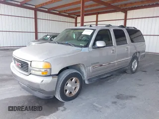 2006 GMC Yukon XL SLT with VIN 1GKEC16Z26J133388, listed as a IAAI auction lot 41693513 with 307,522 mi miles. Bid and sale history available at carsss.com. Image 2.