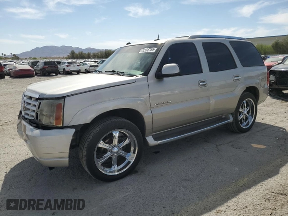 2004 Cadillac Escalade z VIN 1GYEC63T44R235759, wystawiony jako Copart lot #53166755 z przebiegiem 212 034 mil mil oraz Szkody całkowita. Historia ofert i sprzedaży dostępna na DreamBid. Obrazek 1.