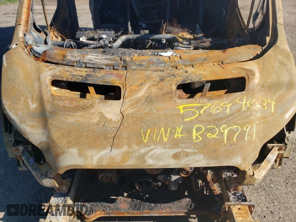 2019 Ford Transit with VIN 1FTYR2CM6KKB29791, listed as a Copart auction lot 57694084 with Not Provided miles and Salvage Title. Bid and sale history available at carsss.com. Image 12.