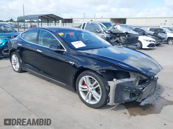 2014 Tesla Model S 60 с VIN 5YJSA1H17EFP41957, выставлен на аукционе IAAI как лот 42448795 с пробегом 103 990 миль миль и . История ставок и продаж доступна на DreamBid. Изображение 1.