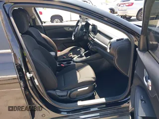 2021 Kia Forte LXS с VIN 3KPF24ADXME342033, выставлен на аукционе IAAI как лот 42666881 с пробегом 68 910 миль миль и . История ставок и продаж доступна на DreamBid. Изображение 5.