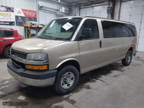 2012 Chevrolet Express Passenger 1LT with VIN 1GAZG1FAXC1127760, listed as a IAAI auction lot 41629882 with 311,110 mi miles. Bid and sale history available at carsss.com. Image 18.