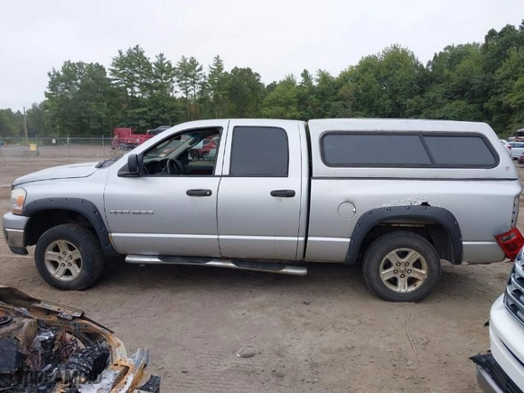 2006 Dodge Ram 1500 SLT with VIN 1D7HU18NX6J213074, listed as a IAAI auction lot 40285571 with 227,170 mi miles. Bid and sale history available at carsss.com. Image 15.