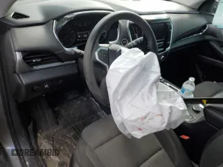 2020 Chevrolet Traverse LS z VIN 1GNERFKW5LJ155505, wystawiony jako Copart lot #53443015 z przebiegiem 161 816 mil mil oraz Nie do naprawy • Non repairable. Historia ofert i sprzedaży dostępna na DreamBid. Obrazek 8.