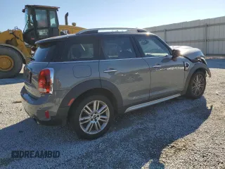 2018 MINI Countryman Cooper S with VIN WMZYT3C3XJ3E00040, listed as a Copart auction lot 88969215 with 96,201 mi miles and Salvage title. Bid and sale history available at DreamBid. Image 3.