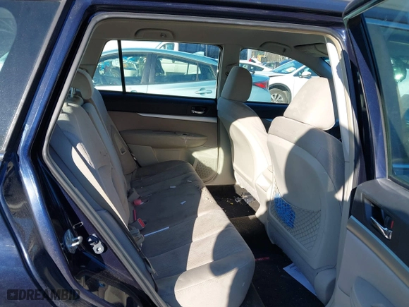 2013 Subaru Outback 2.5i with VIN 4S4BRBAC4D3262168, listed as a IAAI auction lot 41903322 with 199,195 mi miles. Bid and sale history available at carsss.com. Image 8.