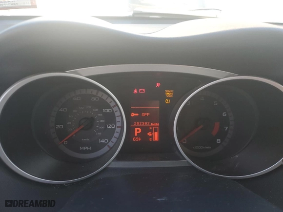 2008 Mitsubishi Outlander XLS with VIN JA4MT41X78Z002938, listed as a Copart auction lot 79595774 with 202,962 mi miles and Salvage Title. Bid and sale history available at carsss.com. Image 9.