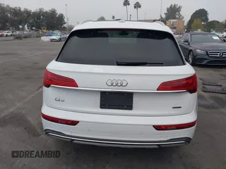 2024 Audi Q5 Premium Plus z VIN WA1BBAFY9R2044435, wystawiony jako IAAI lot #41210271 z przebiegiem 8 906 mil mil oraz . Historia ofert i sprzedaży dostępna na DreamBid. Obrazek 16.