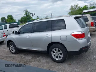 2013 Toyota Highlander with VIN 5TDZA3EH0DS037993, listed as a IAAI auction lot 42180685 with 212,729 mi miles and . Bid and sale history available at DreamBid. Image 14.