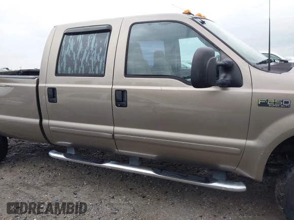 2003 Ford F-250 XL z VIN 1FTNW21L03EB30196, wystawiony jako IAAI lot #42399663 z przebiegiem 281 014 mil mil oraz . Historia ofert i sprzedaży dostępna na DreamBid. Obrazek 13.