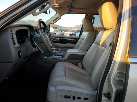 2017 Lincoln Navigator L Select with VIN 5LMJJ3JT6HEL03383, listed as a Copart auction lot 88098305 with 142,941 mi miles and Salvage Title. Bid and sale history available at carsss.com. Image 7.