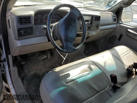 2001 Ford F-250 XL z VIN 3FTNF20L91MA70668, wystawiony jako Copart lot #70342064 z przebiegiem 190 065 mil mil oraz Szkoda całkowita • Salvage title. Historia ofert i sprzedaży dostępna na DreamBid. Obrazek 8.