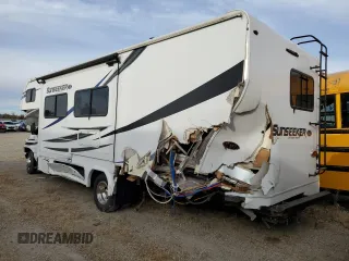 2019 Ford Econoline Commercial with VIN 1FDXE4FS8KDC59052, listed as a Copart auction lot 54584484 with 23,529 mi miles and Salvage Title. Bid and sale history available at carsss.com. Image 3.