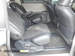 2011 Toyota Sienna SE with VIN 5TDXK3DCXBS112867, listed as a IAAI auction lot 41394925 with 235,567 mi miles. Bid and sale history available at carsss.com. Image 8.