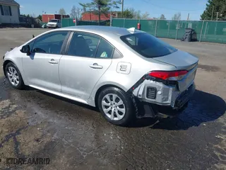2021 Toyota Corolla LE with VIN 5YFEPMAE8MP153935, listed as a IAAI auction lot 41925043 with 45,896 mi miles. Bid and sale history available at carsss.com. Image 3.