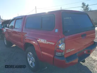 2014 Toyota Tacoma with VIN 5TFLU4EN5EX084179, listed as a IAAI auction lot 41398902 with 93,890 mi miles. Bid and sale history available at carsss.com. Image 3.