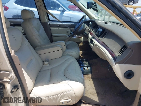 1997 Lincoln Town Car Cartier with VIN 1LNLM83W8VY627663, listed as a IAAI auction lot 42392454 with 209,440 mi miles and . Bid and sale history available at DreamBid. Image 5.