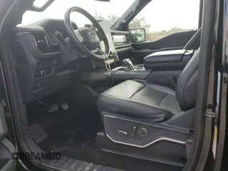 2022 Ford F-150 Lightning Pro z VIN 1FT6W1EV4NWG14041, wystawiony jako Copart lot #85252844 z przebiegiem 31 093 mil mil oraz Szkoda całkowita • Salvage title. Historia ofert i sprzedaży dostępna na DreamBid. Obrazek 7.