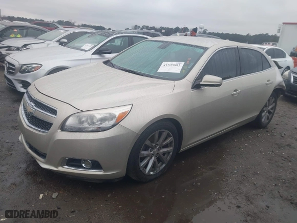 2013 Chevrolet Malibu LT with VIN 1G11E5SAXDF172380, listed as a IAAI auction lot 41535891 with 174,624 mi miles. Bid and sale history available at carsss.com. Image 18.