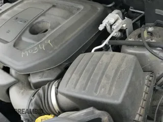 2021 Jeep Grand Cherokee Trailhawk z VIN 1C4RJFLG1MC707189, wystawiony jako IAAI lot #42440252 z przebiegiem 40 169 mil mil oraz . Historia ofert i sprzedaży dostępna na DreamBid. Obrazek 22.