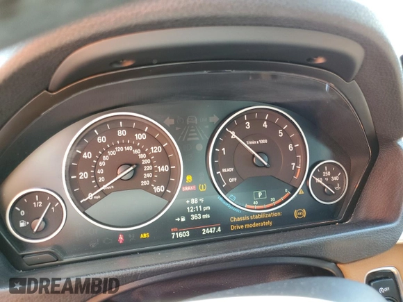 2013 BMW 3 Series 328i z VIN WBA3C1C53DF444720, wystawiony jako Copart lot #54775275 z przebiegiem 71 603 mil mil oraz Szkody całkowita. Historia ofert i sprzedaży dostępna na DreamBid. Obrazek 9.