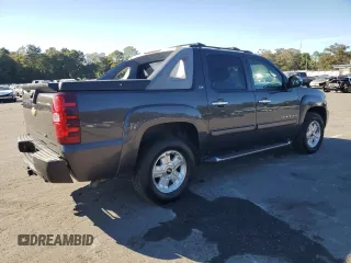 2011 Chevrolet Avalanche LT with VIN 3GNMCFE06BG168235, listed as a Copart auction lot 77015904 with 203,285 mi miles and Salvage title. Bid and sale history available at DreamBid. Image 3.